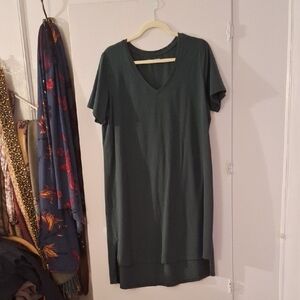 V-Neck Short Sleeve Tunic Top - Green